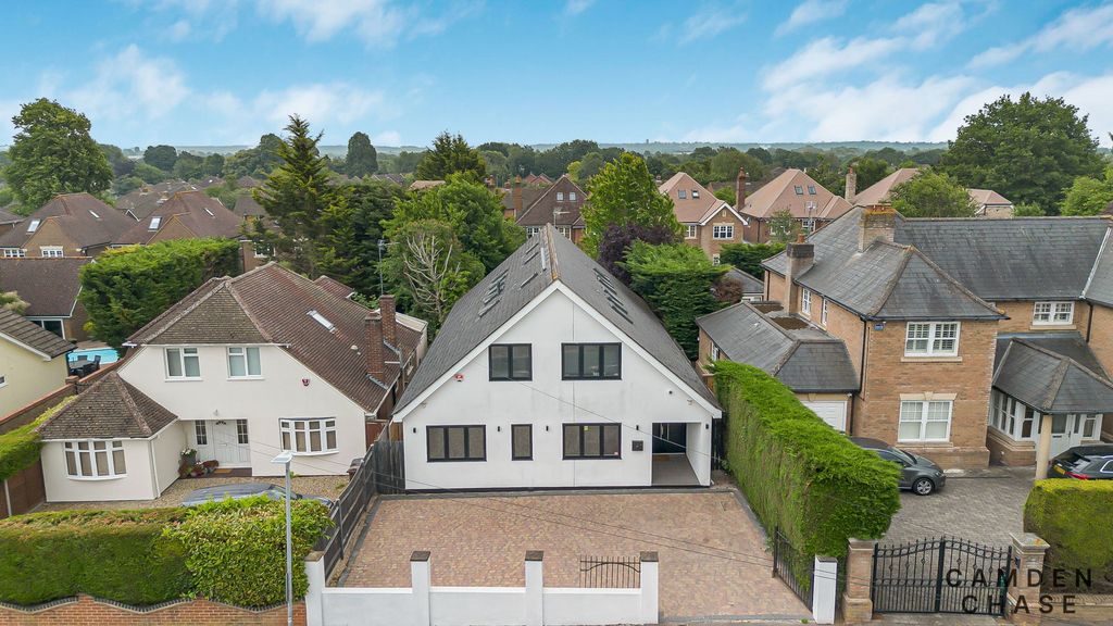 Property photo 1 of 36