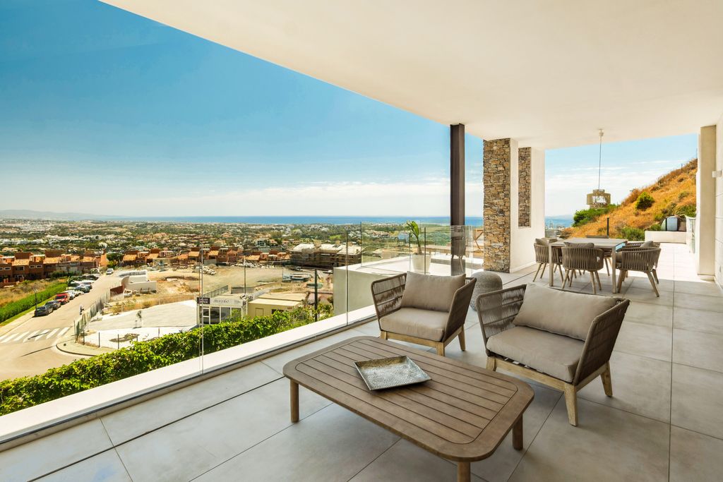 Property photo 2 of 28 Image