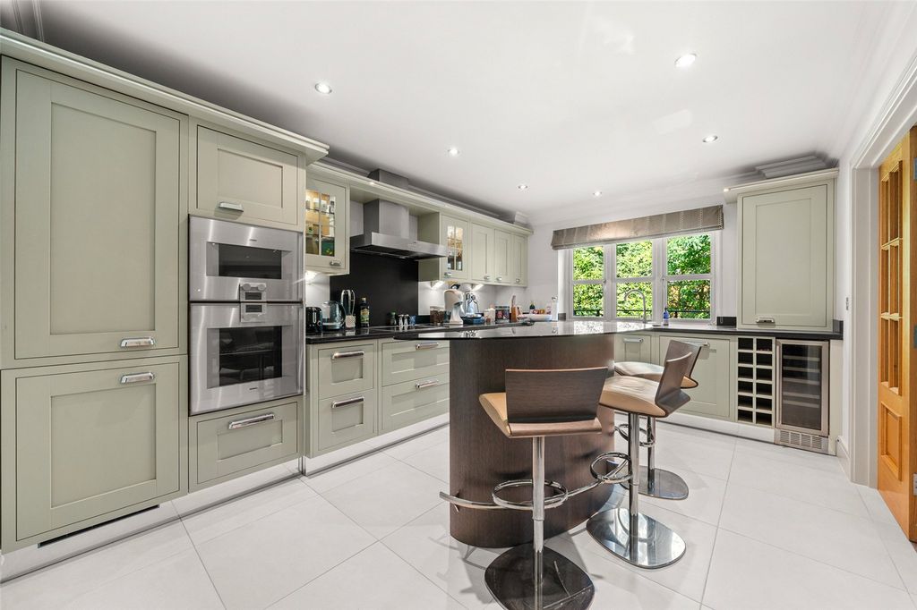 Property photo 2 of 18 Picture No. 09