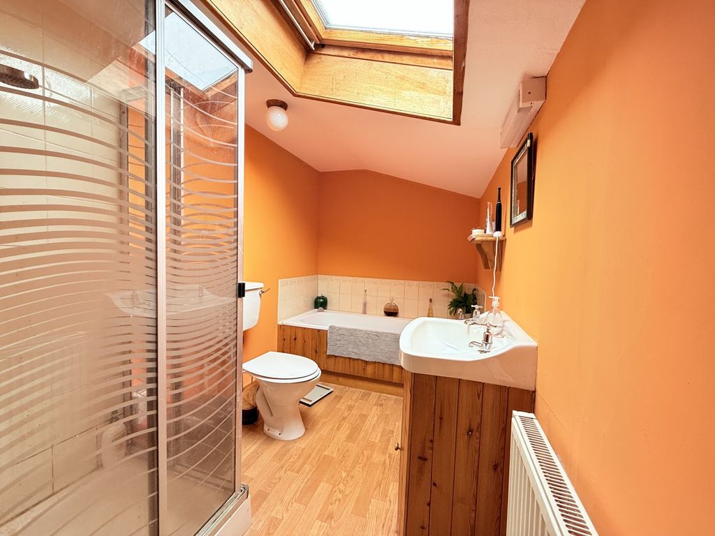 Property photo 3 of 26