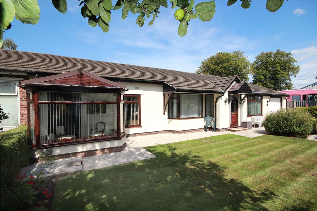 Property photo 1 of 24 Picture No. 06