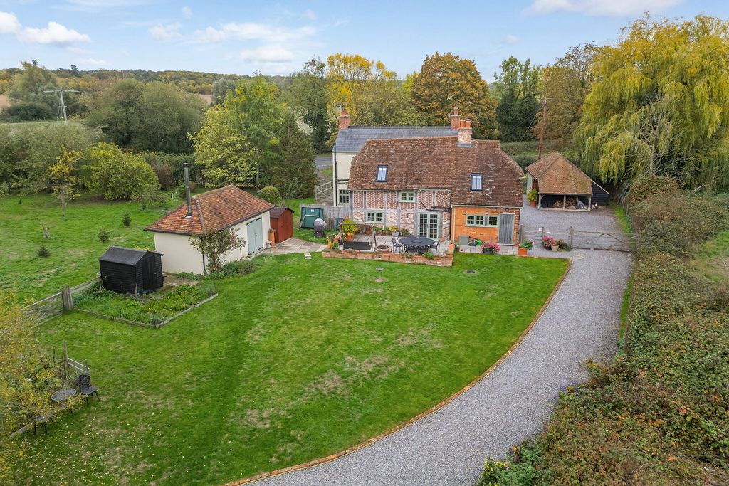 Property photo 2 of 19