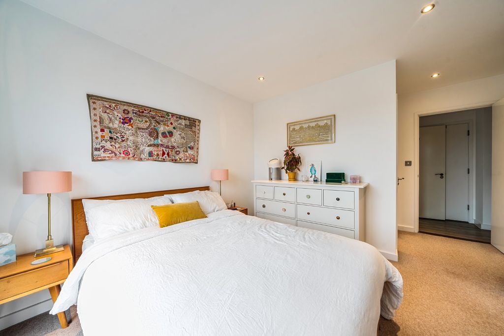 Property photo 3 of 16 Picture No. 09