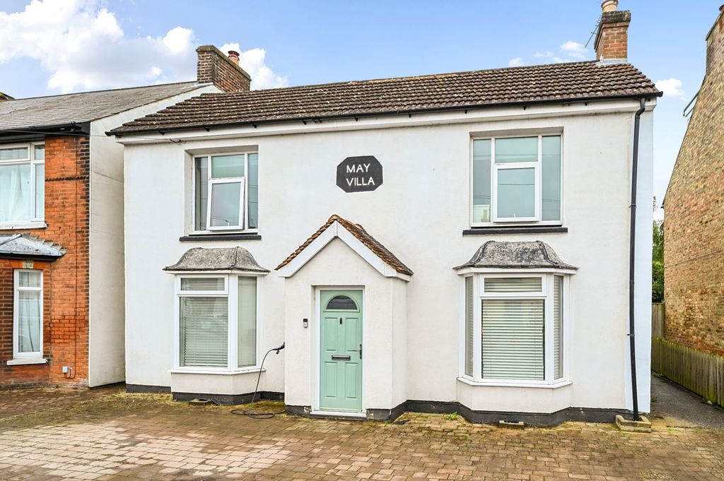 Property photo 1 of 25