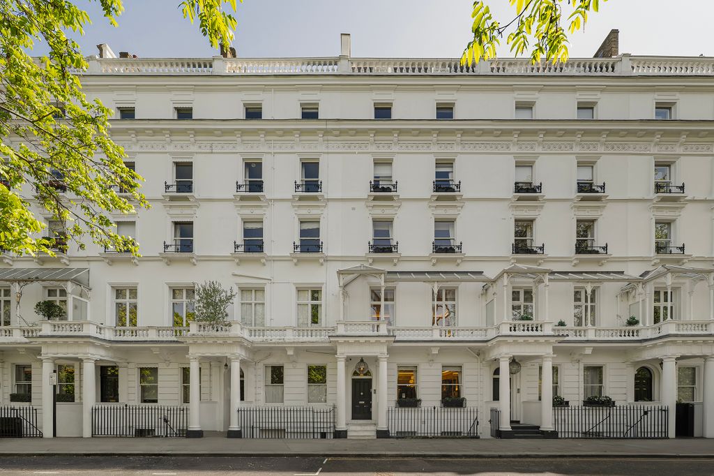 7 bed town house for saleCadogan Place, London SW1X