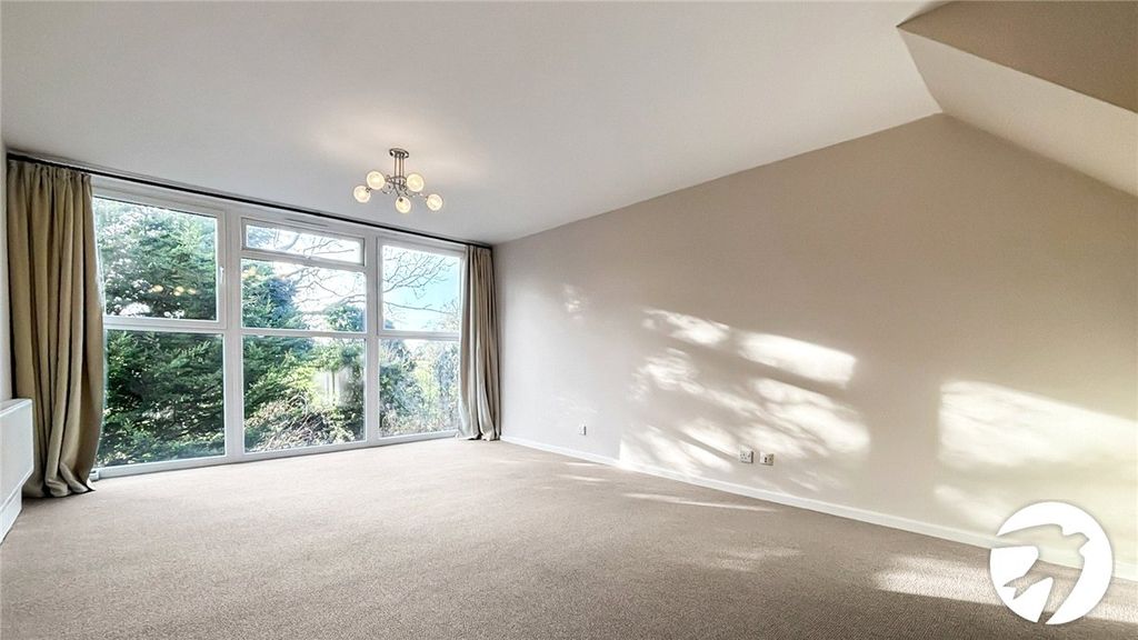 Property photo 3 of 7 Picture No. 08