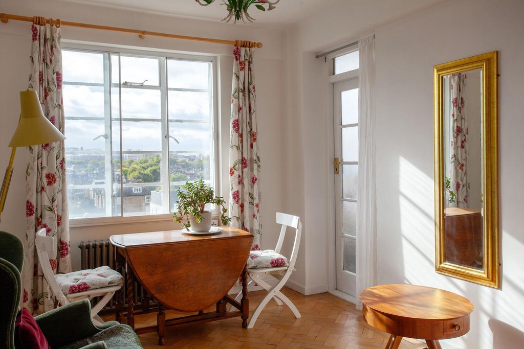 Property photo 1 of 18 19631266_N17.Jpg