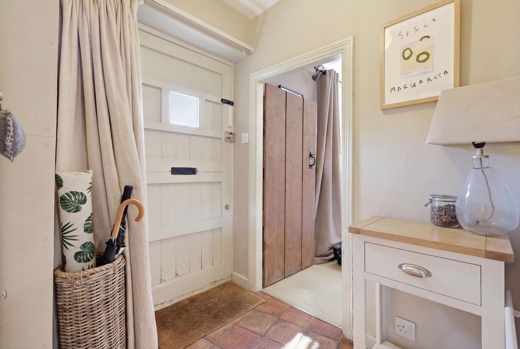 Property photo 2 of 37 22_Img_8242