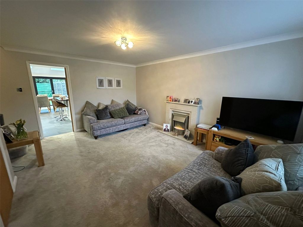 Property photo 2 of 13 Picture No. 01