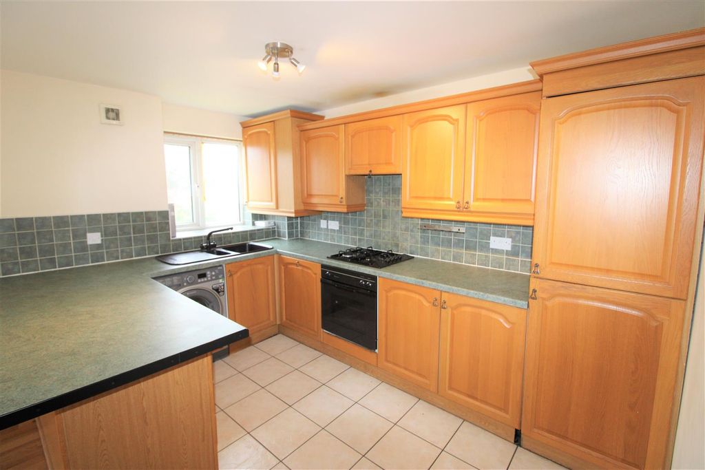 Property photo 2 of 14 Kitchen Area