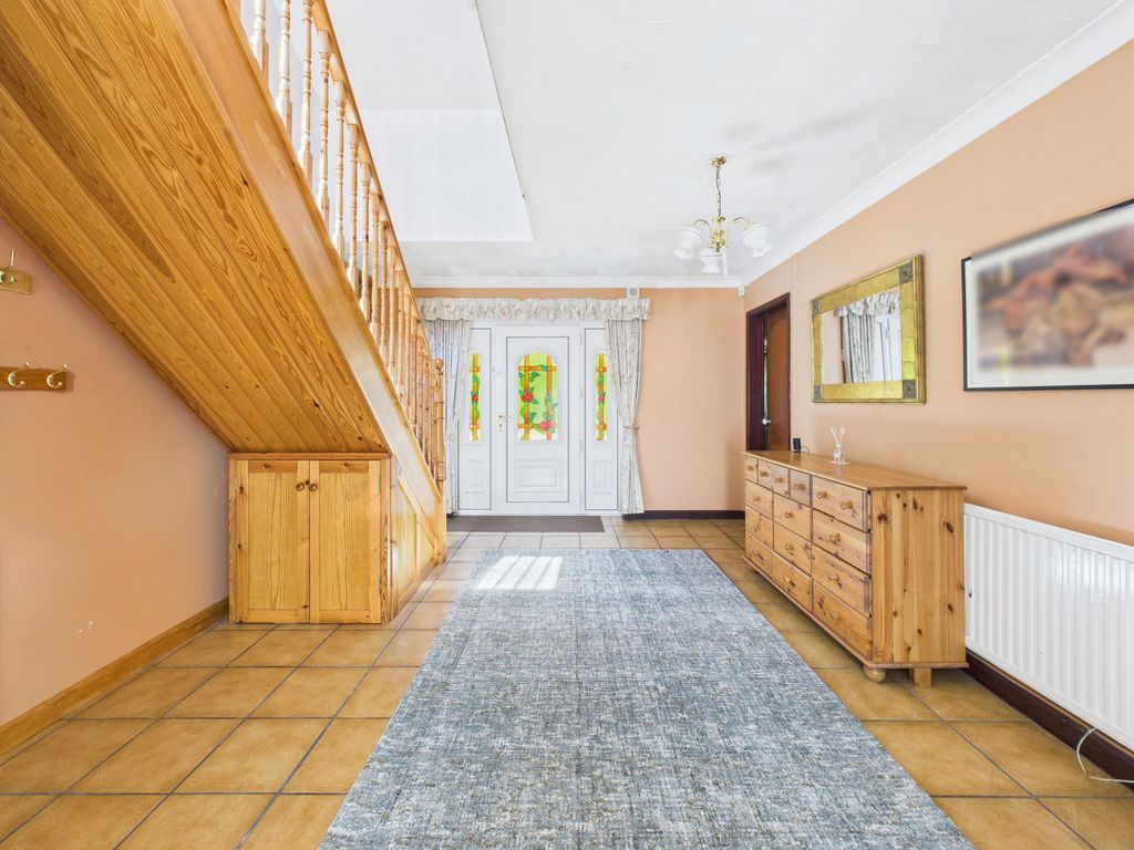 Property photo 3 of 30