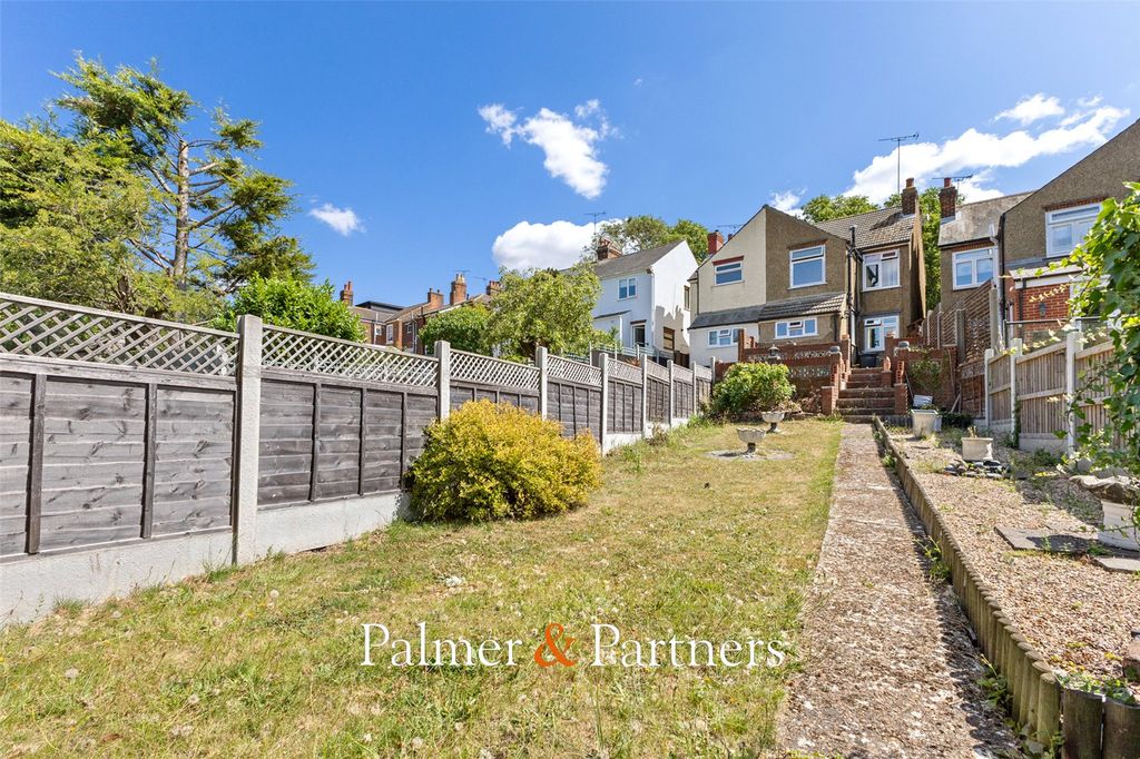 Property photo 3 of 22 Picture No. 24