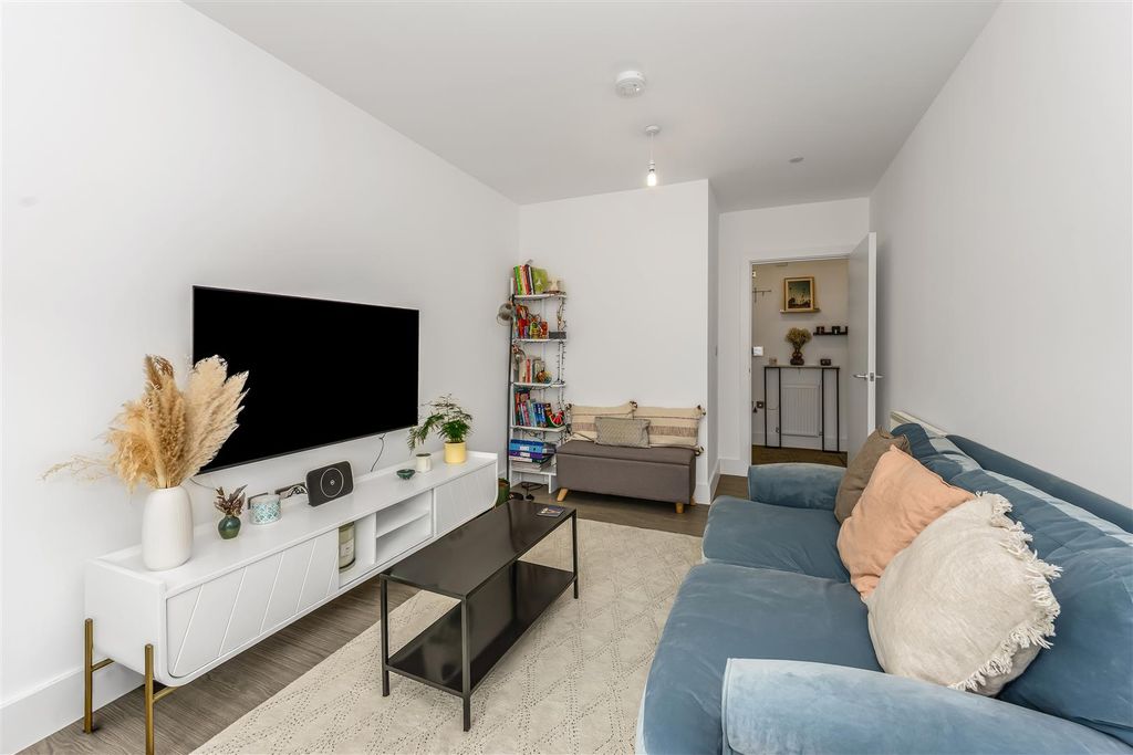 Property photo 2 of 15 2