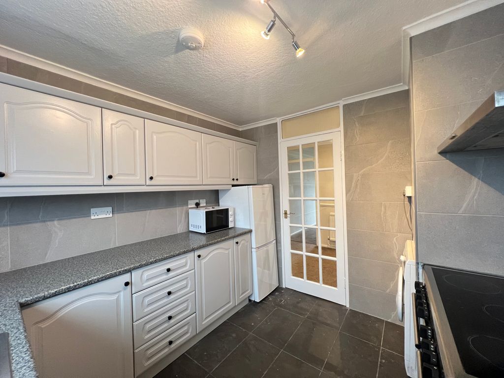 Property photo 2 of 15 Image
