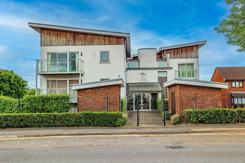 Property photo 1 of 25 980A2444-1.Png