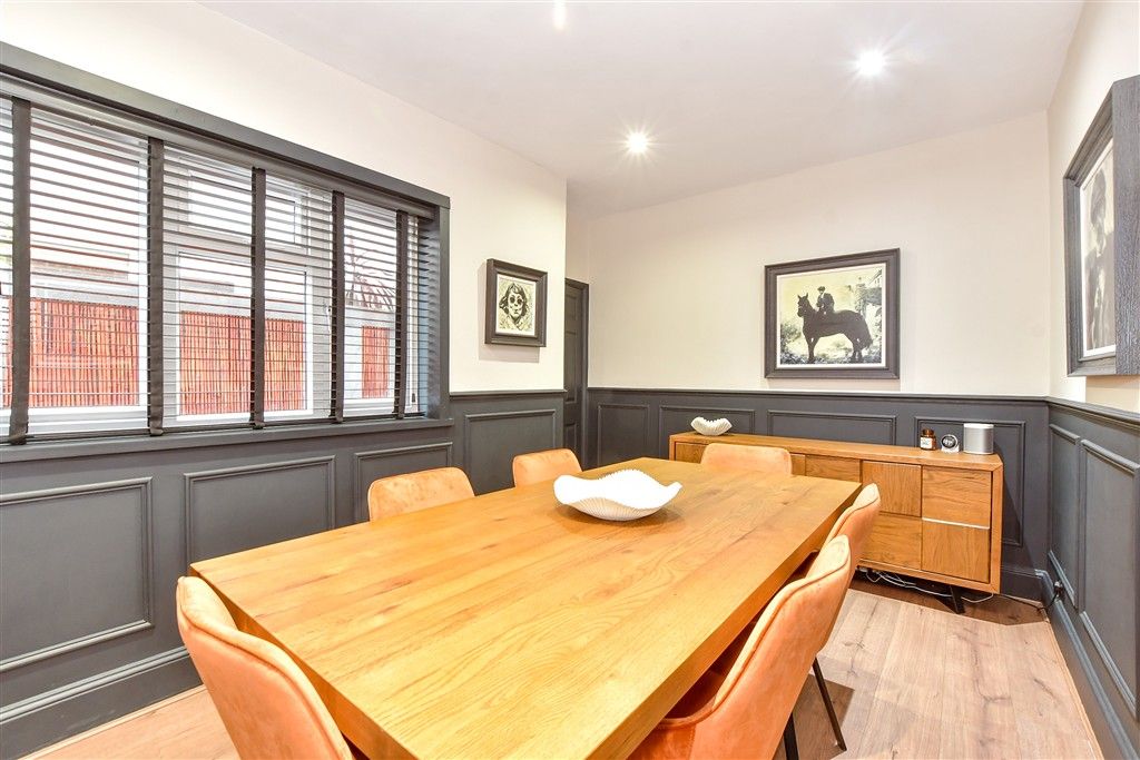Property photo 2 of 10 Dining Room