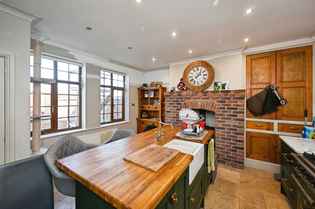 Property photo 1 of 14 Dining Area