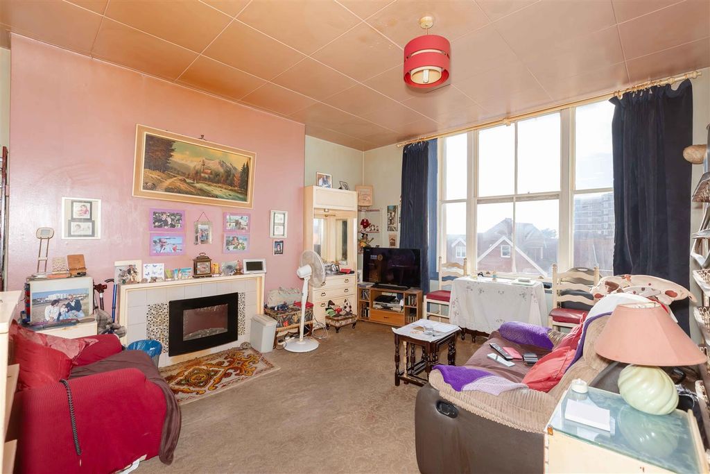 Property photo 2 of 7 West Mansions_6.Jpg