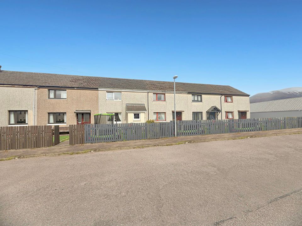 Property photo 2 of 41