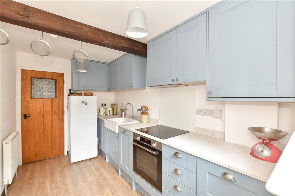 Property photo 1 of 9 Kitchen