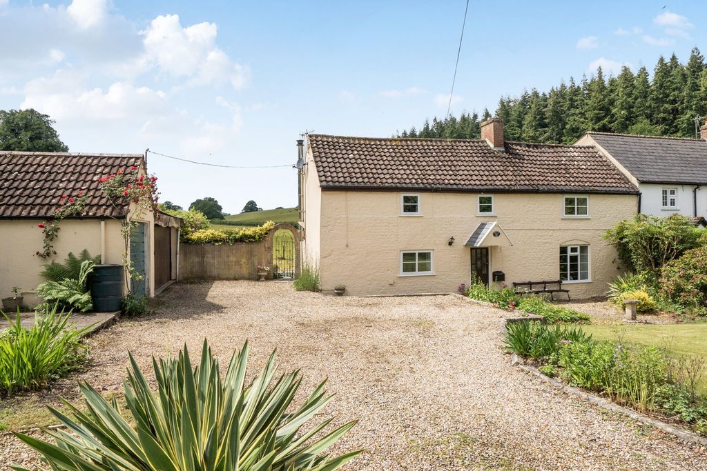 Property photo 2 of 24