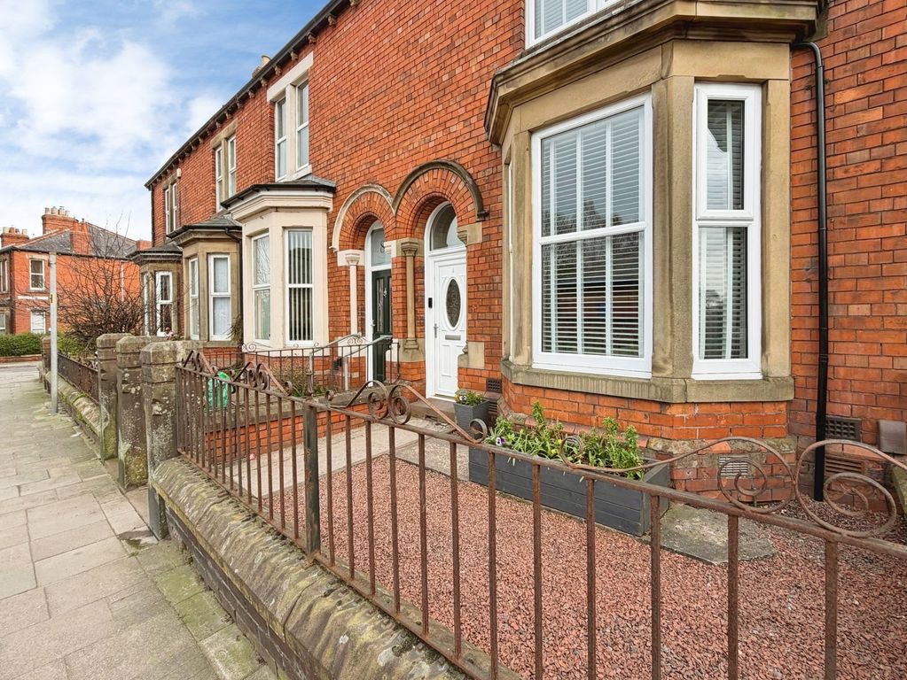 Property photo 1 of 25