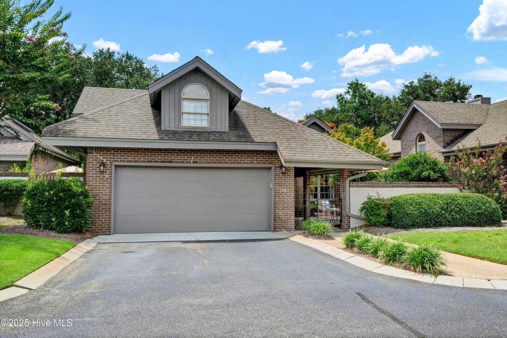 Property photo 1 of 31