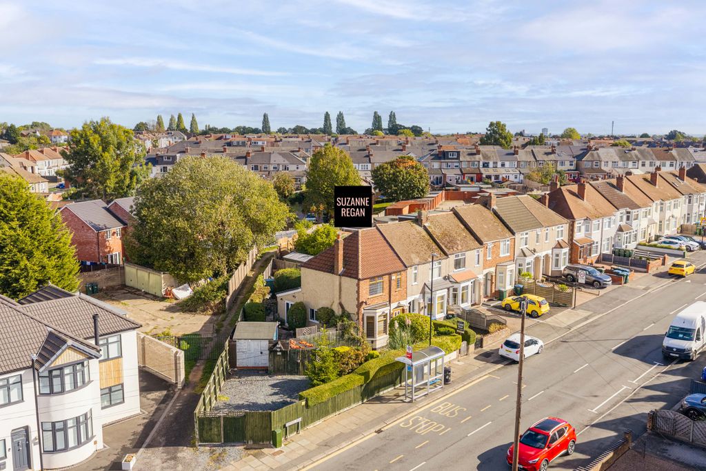 Property photo 1 of 22 Forfield Road 20261001111832_0007_D