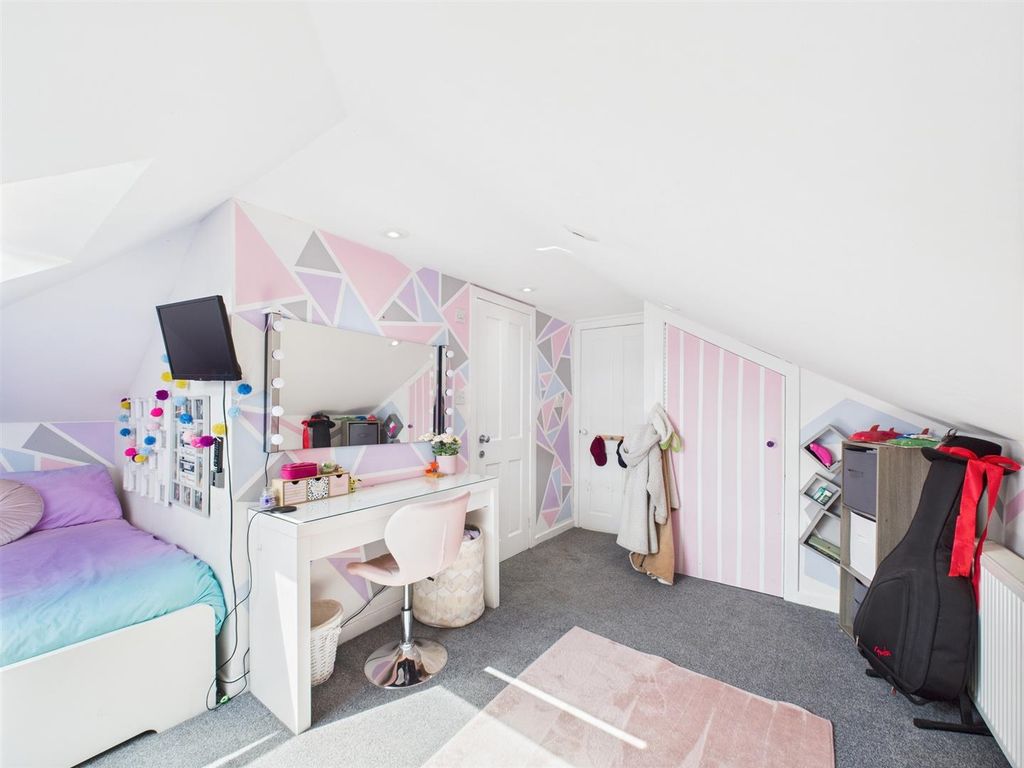 Additional image 17 of 4 bed detached house for sale39 Oakbank Crescent, Perth PH1