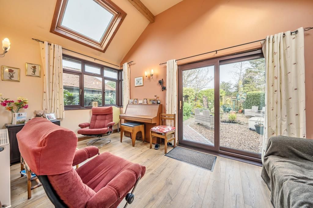 Property photo 3 of 21 Reception