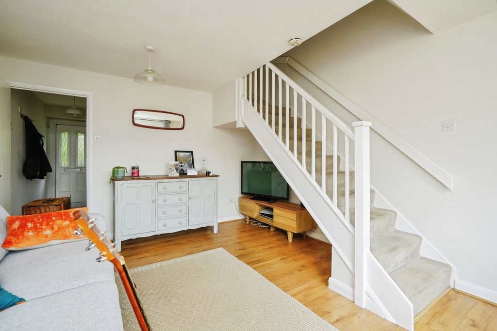 Property photo 3 of 17 Photo