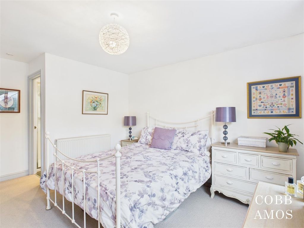 Property photo 3 of 24 Cam02803G0-Pr0250-Still005.Jpg