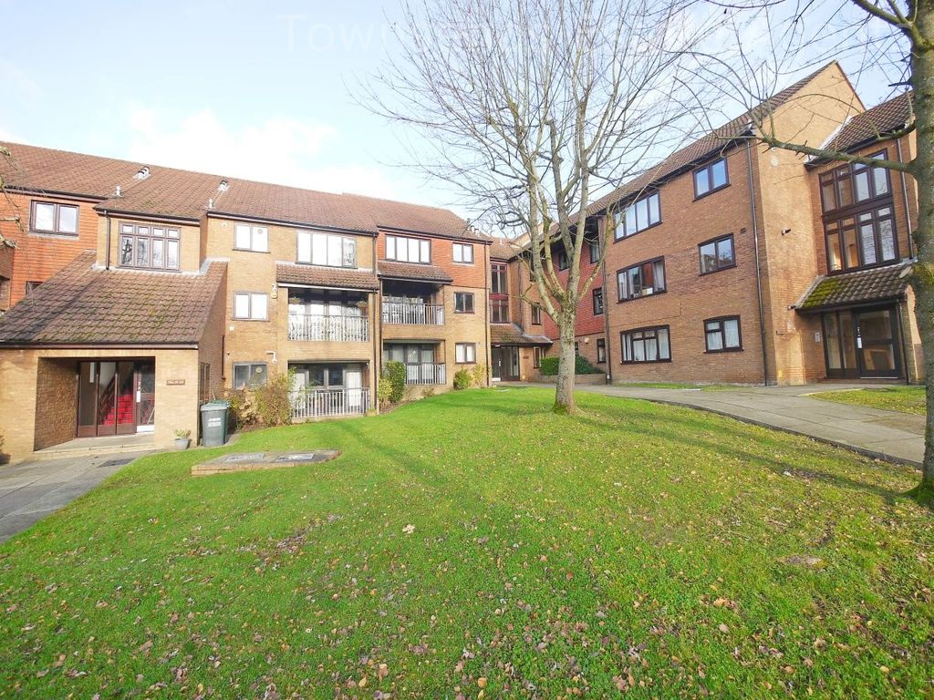 Property photo 1 of 9