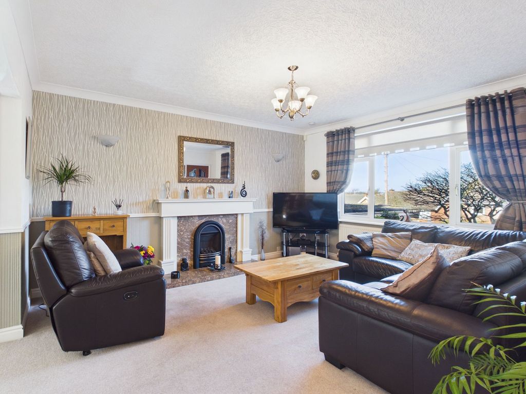 Property photo 2 of 26