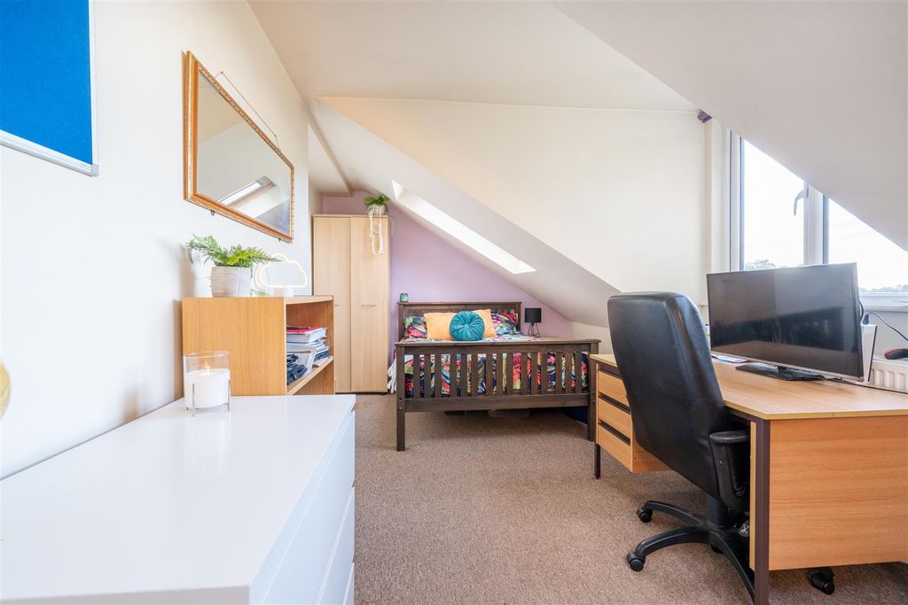 Property photo 2 of 11 _Ajh1908-Hdr.Jpg