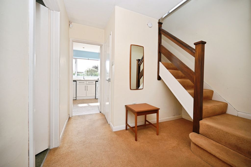 Property photo 2 of 24
