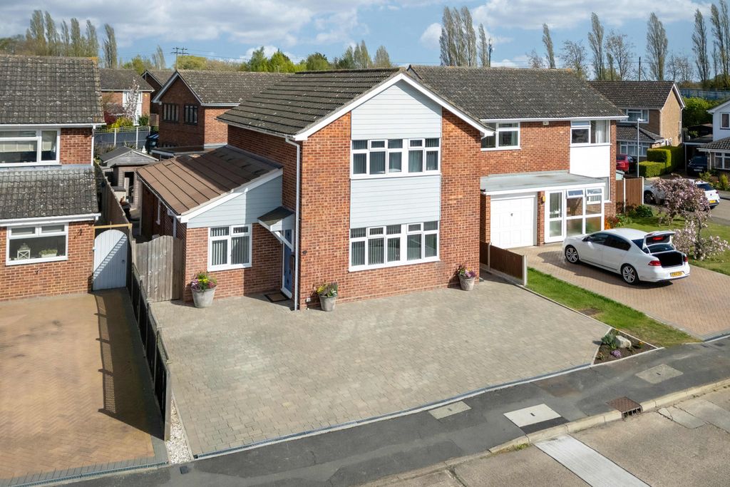 Property photo 1 of 30