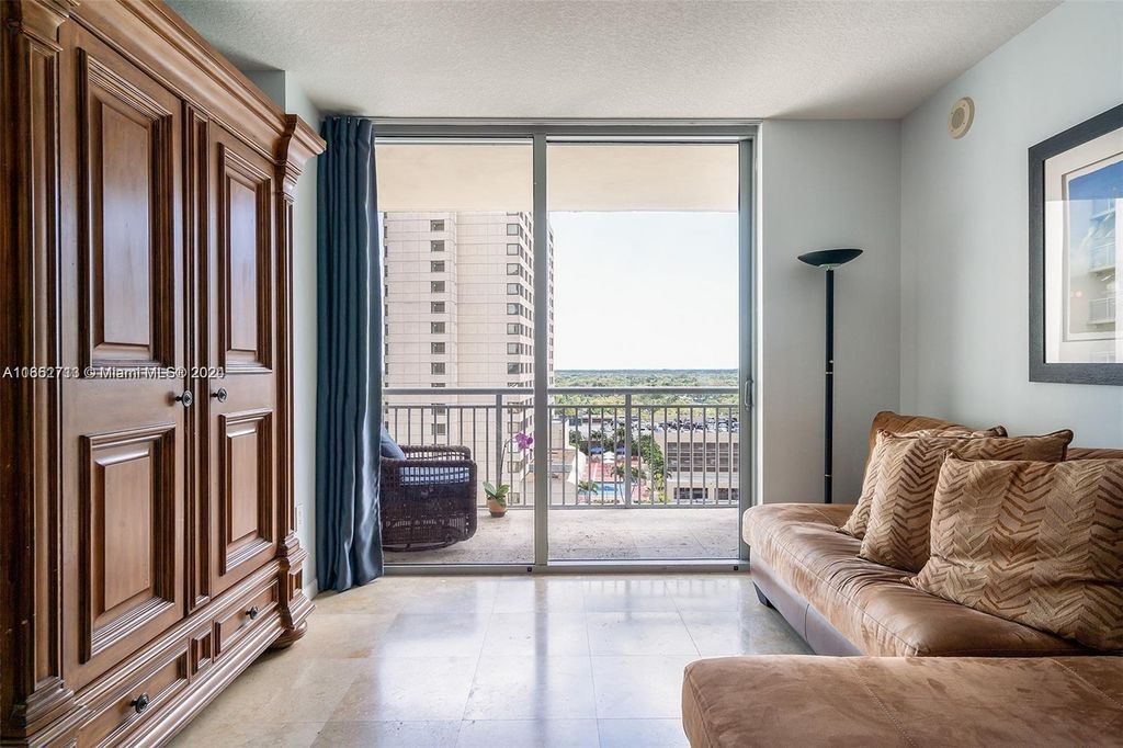Property photo 2 of 13 <Alttext/>
