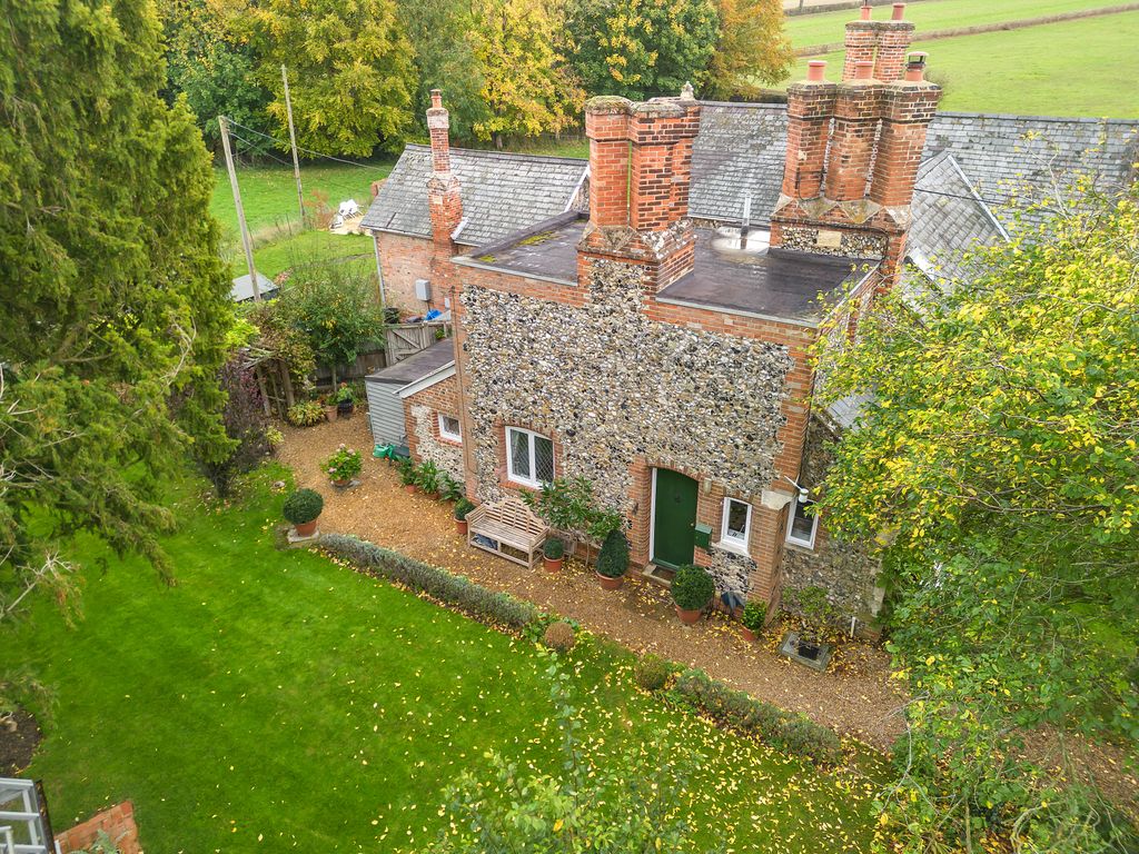 Property photo 1 of 25