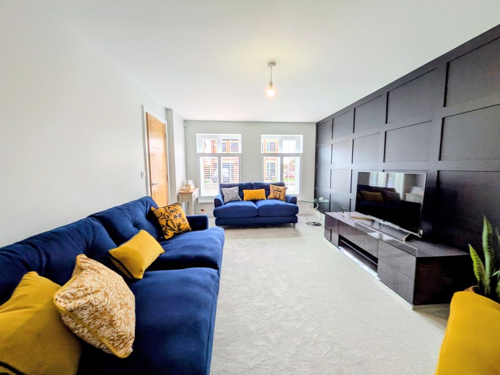 Property photo 2 of 9 1000002352