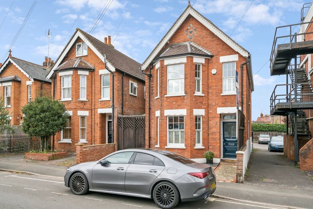 Property photo 1 of 7