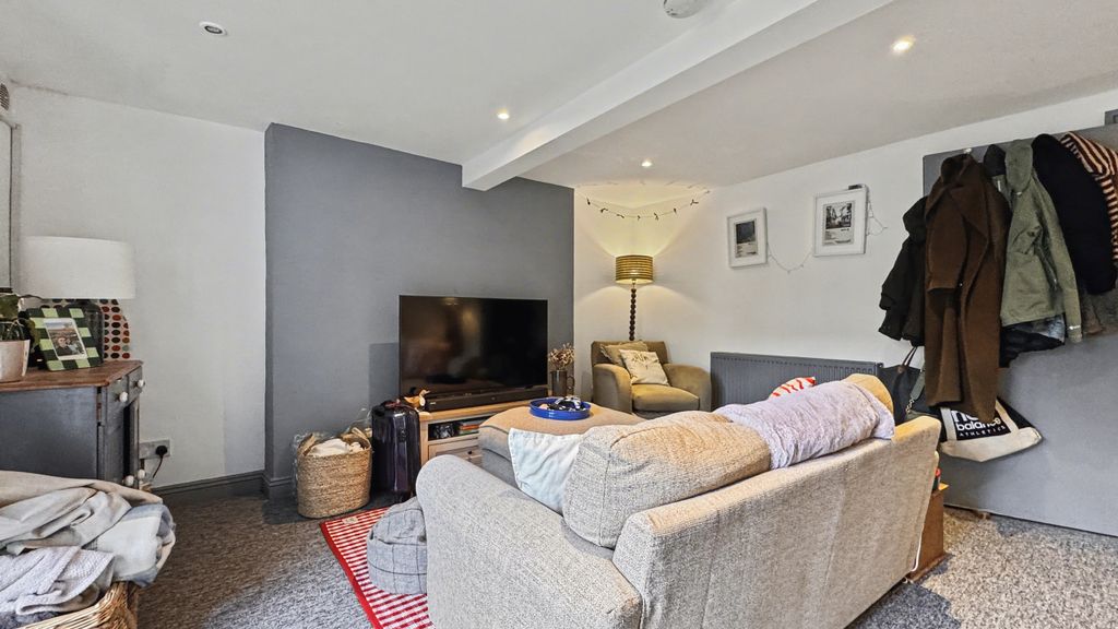 Property photo 3 of 11 Img_8193.Jpeg