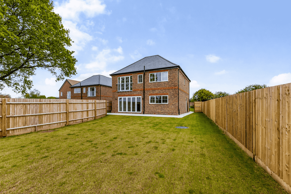 Property photo 3 of 14