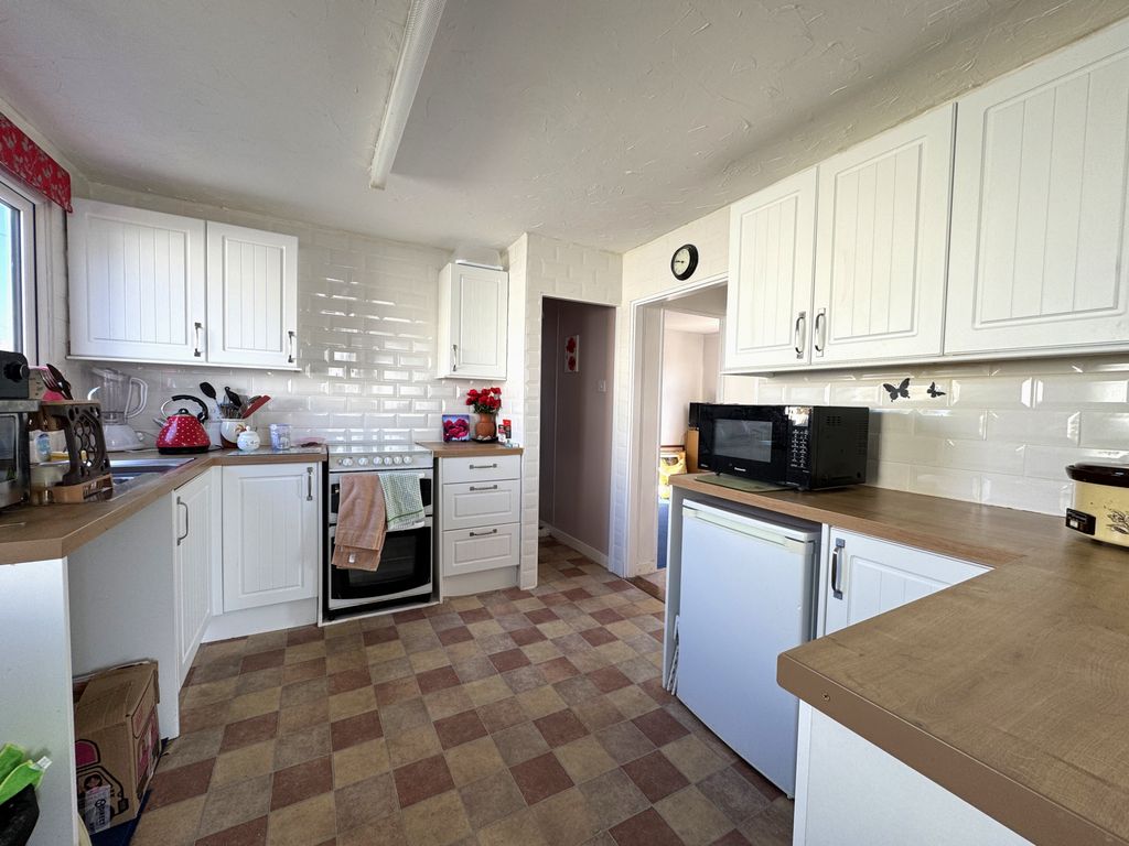 Property photo 3 of 14 Aimage00032.1