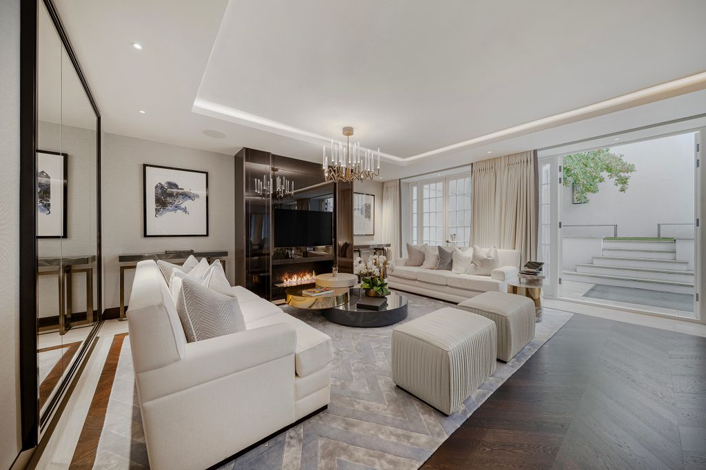 Property photo 2 of 29