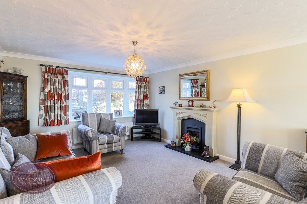 Property photo 3 of 31