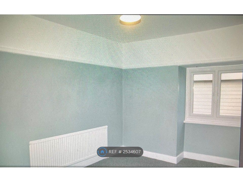 Property photo 3 of 7 Bedroom