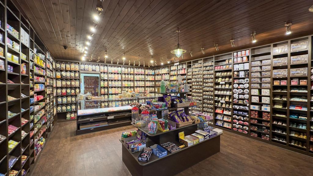 Property photo 2 of 3 Photo 1