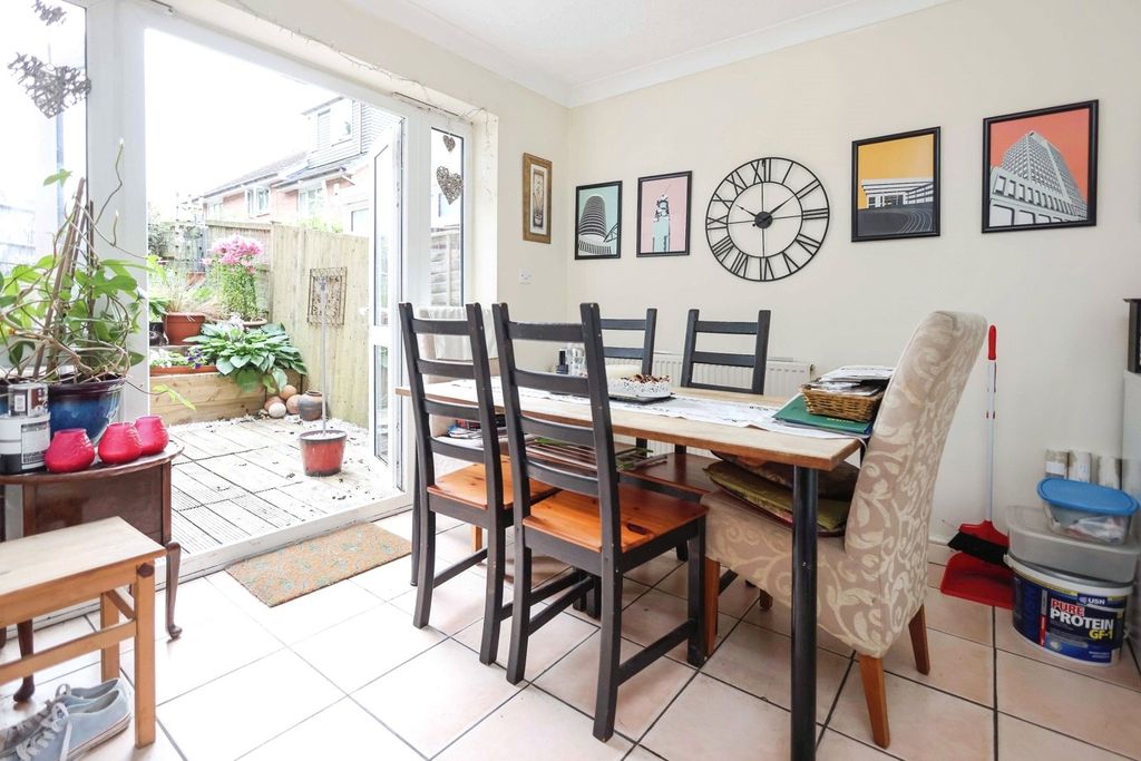 Property photo 3 of 19 Photo