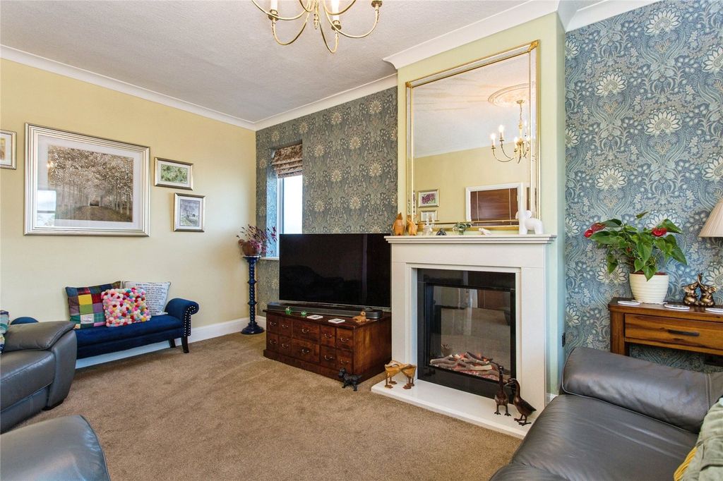 Property photo 3 of 18 Picture No. 16